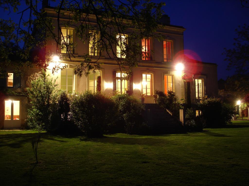 Chateau De Grenier Bed & Breakfast Saint-Leger  Bagian luar foto